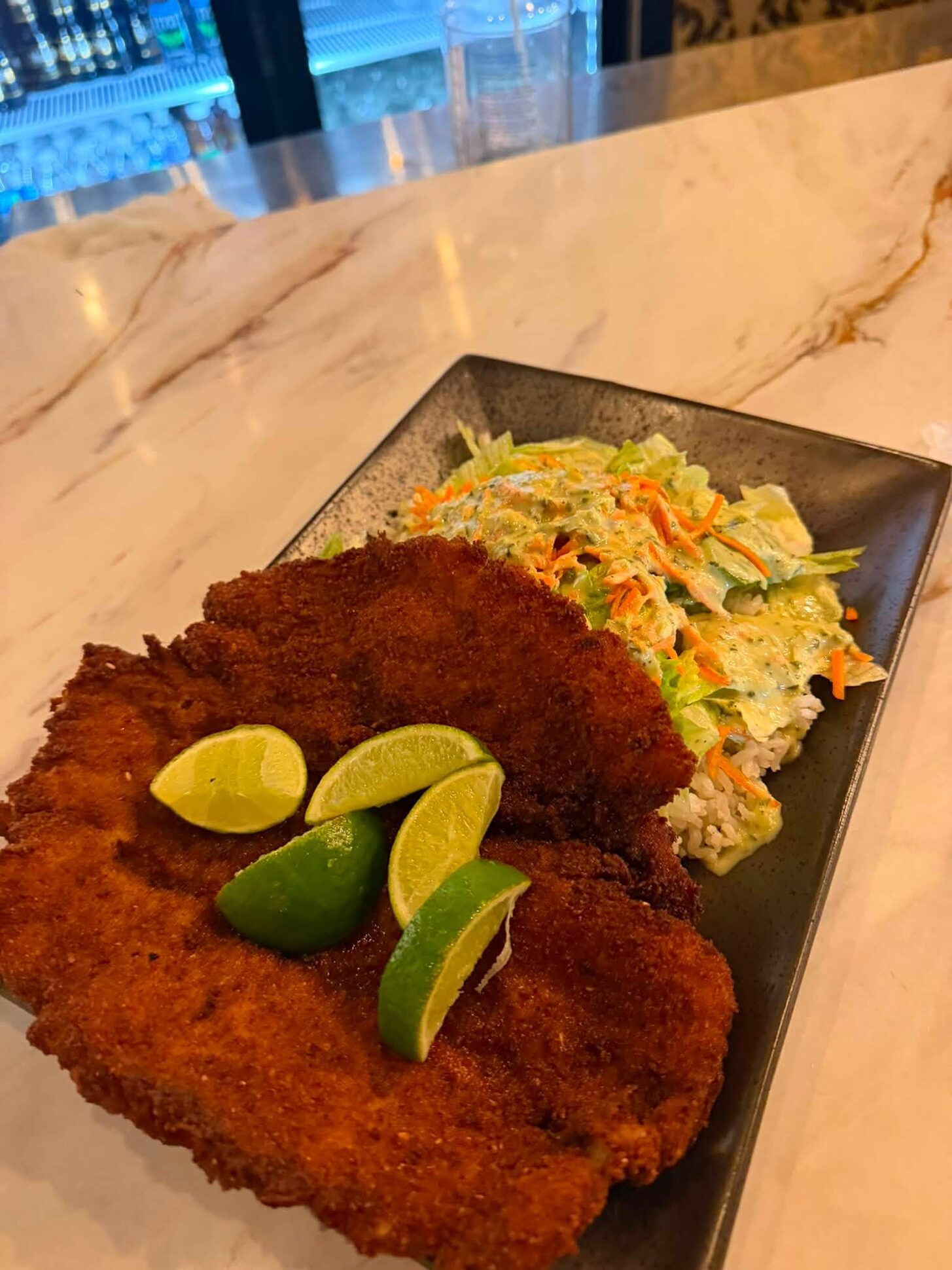 Breaded chicken with lime and slaw